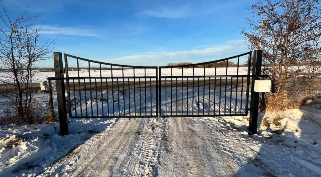 Custom driveway gate